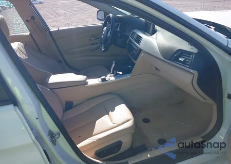 2015 BMW 320 xDrive from USA, damaged, VIN WBA3C3C58FK201605